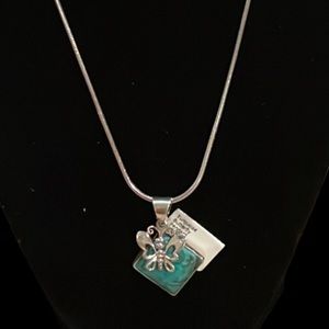 Beautiful Butterfly & Turquoise Necklace & Pendant set.